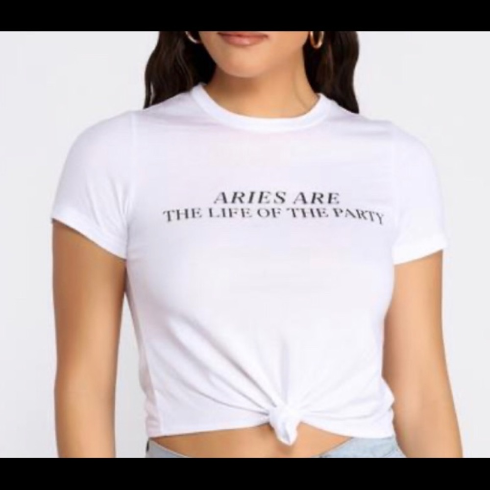 Front Knot Cropped Aries T Shirt